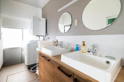 Ένα μπάνιο στο 自去来