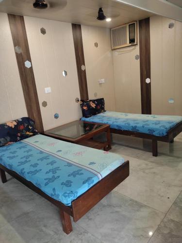 Gallery image of Budget AC Room Sharing basis in Panchkula