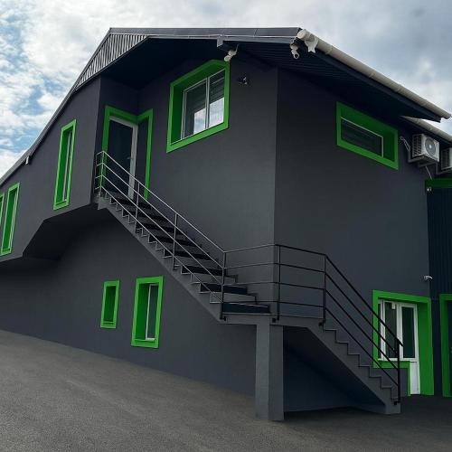 Edificio en el que se encuentra el albergue