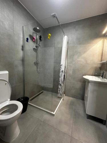 Un baño de NUT Studio