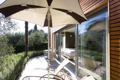 Ein Garten an der Unterkunft Hotel Maximilian