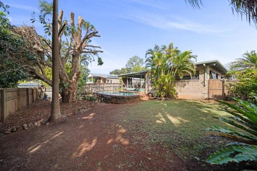 Buderim Rustic Retreat - Pool & Pet Friendlyにある庭
