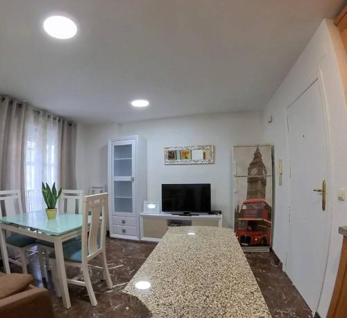 Μια τηλεόραση ή/και κέντρο ψυχαγωγίας στο Apartamento García Requena