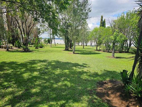 Taman di luar Freeman Manor - Peninsula