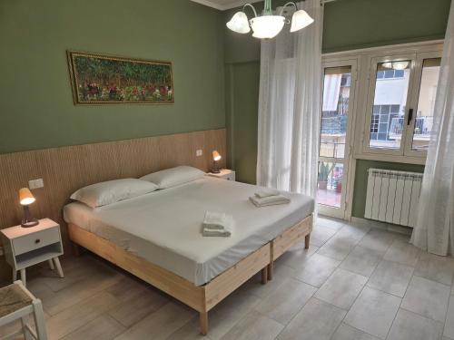HC - Three room Cozy Apartment near Metro