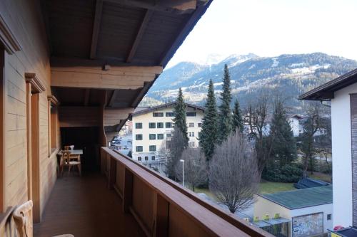 a balcony with a view of a mountain at Hotel Untermetzger in Zell am Ziller