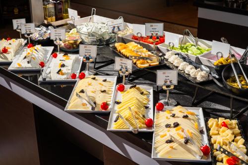 Makanan di atau berdekatan hotel