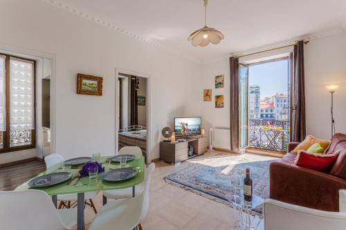 View of the Coulée Verte, the heart of Nice