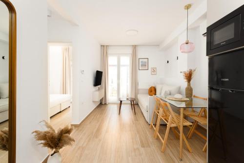 Lush Blush Luxury Apartment by BiNoBi!