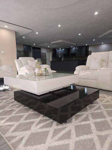 Posezení v ubytování Grey house