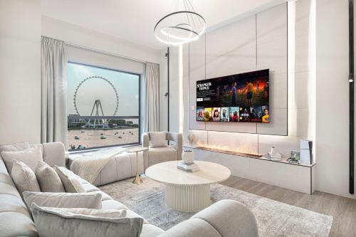 Luxe 3BR in JBR l Dubai Eye & Marina Walk