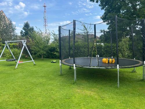 Zona de juegos infantil en Tiny House Cēsis