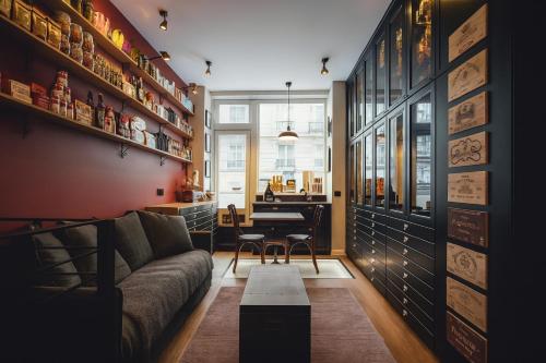 Vintage Shop Style Flat, Austerlitz