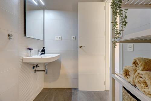 012 New Relaxed 2 Bed Fuengirola City Beach Retreat