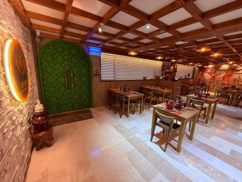 Gallery image of Ikonic Hotel - Bhushi Dam Lonavala in Lonavala