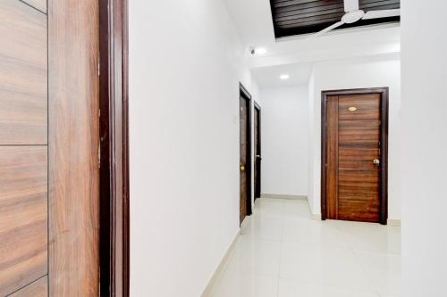 Fotografie z fotogalerie ubytování Hotel O Lake view v destinaci Hajdarábád