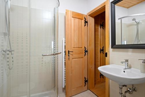 Un baño de Old Castle Lodge