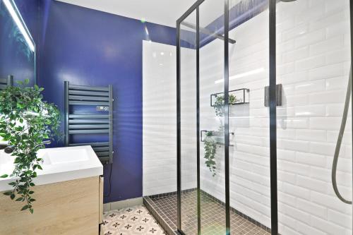 Luxurious 2 Bedroom Apartment Nation Free Netflix