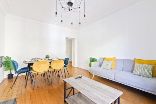 Luxurious 2 Bedroom Apartment Nation Free Netflix