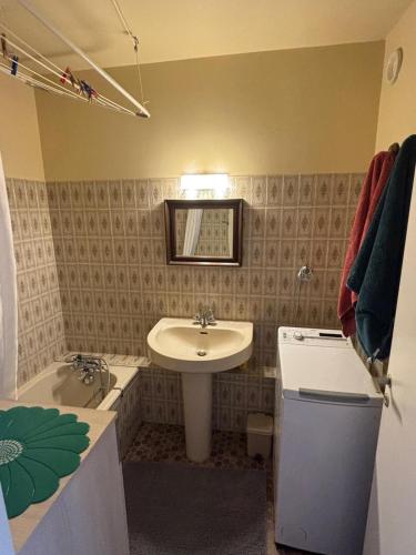 Appartement en Bord de mer avec piscine