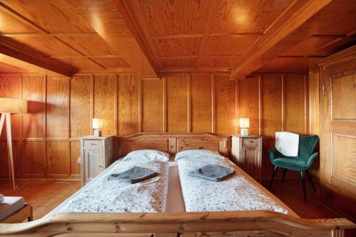 Katil atau katil-katil dalam bilik di Black Forest Woods
