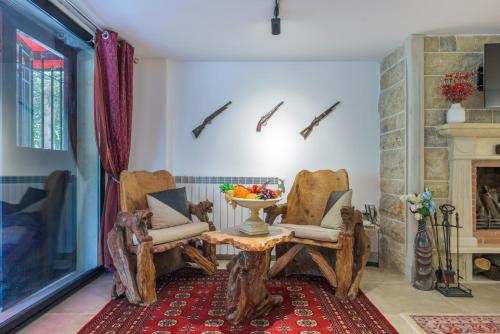 Posezení v ubytování Pearl of Faqra - Studios & Apartments