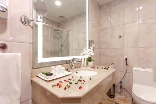 Bilik mandi di Signature Guest Hotel فندق إمضاء النزيل الفندقية