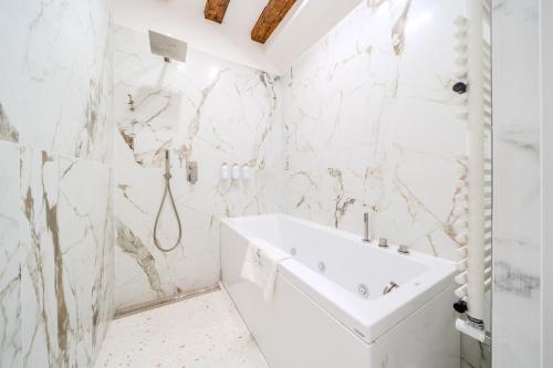 Bagno di Dimora Canal Fenice