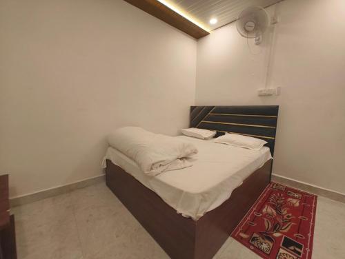 Ảnh trong thư viện ảnh của Raja Palace ở Ayodhya