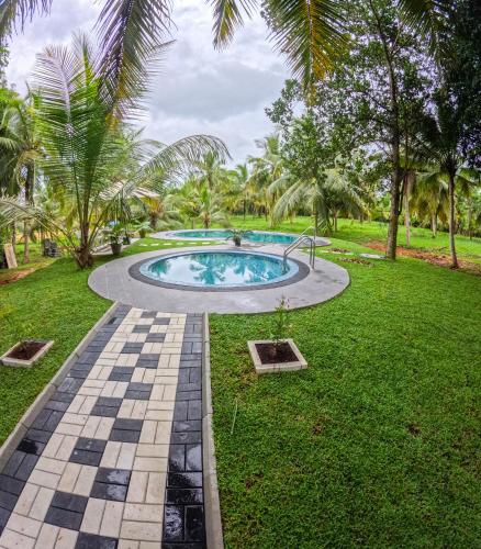 Κήπος έξω από το Tangalle Serenity Bungalow