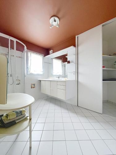 Bilik mandi di Maison La Trinité sur Mer