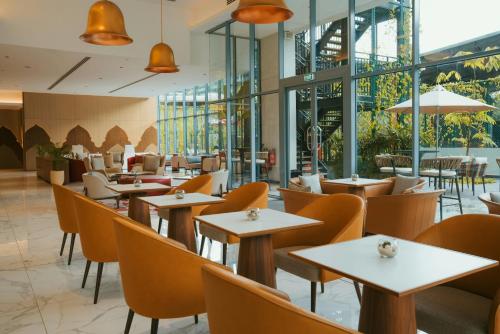 Restaurace v ubytování Kandy Myst by Cinnamon