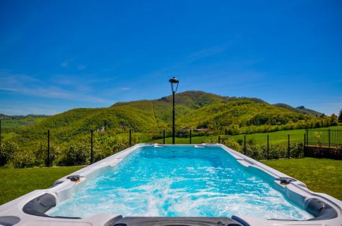 Swimmingpoolen hos eller tæt på Tenuta Borgo Santa Cecilia