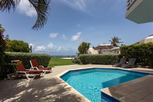 Πισίνα στο ή κοντά στο Sea View Villa Cluster 63A- 2BR,Pool,Wifi,Golf