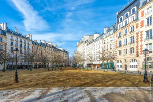 Place de la Concorde - Palais Royal