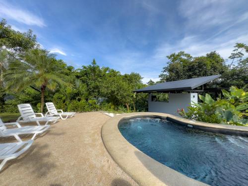 Piscina en o cerca de Rolling Green Oasis