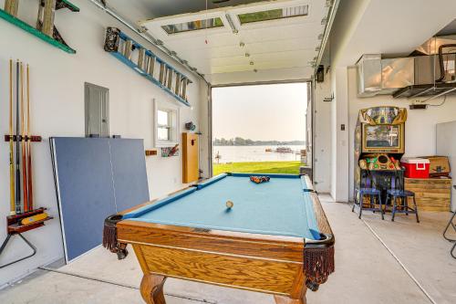 Fotografie z fotogalerie ubytování Views, Swimming and Family Fun Chapman Lake Retreat v destinaci Warsaw