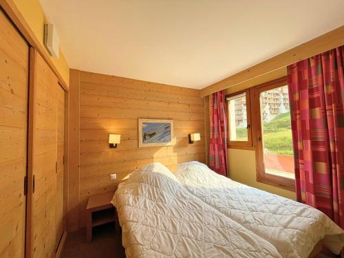 Les Menuires: 2 pièces pour 4 personnes, 34m², cuisine équipée, proche remontées mécaniques - FR-1-452-89