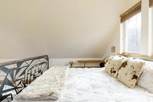 Ein Bett oder Betten in einem Zimmer der Unterkunft Lemon Door Micro-Loft