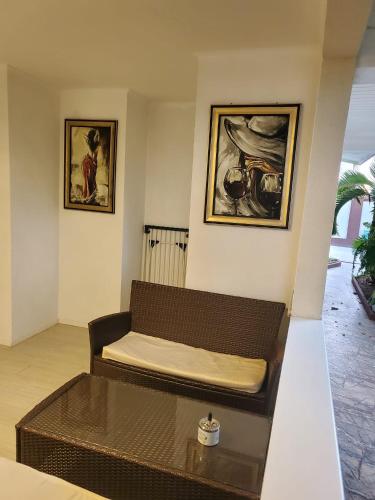 Zona de estar de RDR Apartments