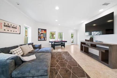 Gallery image of Seas & Greetings! 5BR 4BA House! Elegant Coastal Living Near the Shore in Sunnyside