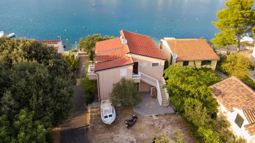 Apartments by the sea Sparadici, Sibenik - 24300