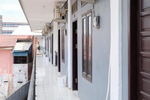 Φωτογραφία από το άλμπουμ του RedDoorz near Bigmall Samarinda 2 σε Samarinda