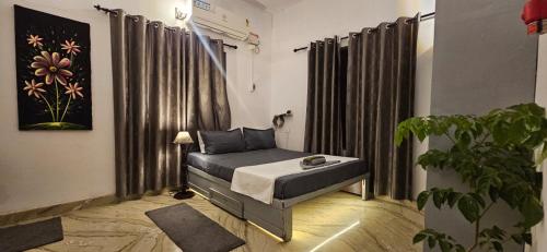 Ένα ή περισσότερα κρεβάτια σε δωμάτιο στο AIr Room by Hexa Stays