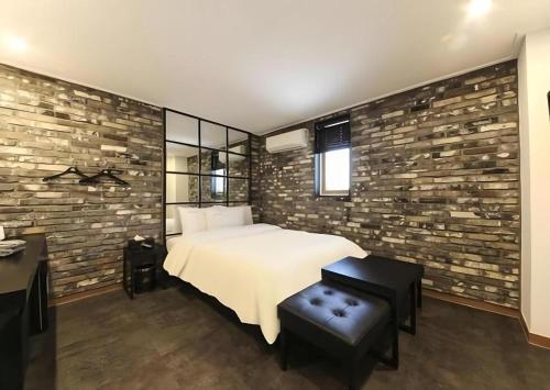Katil atau katil-katil dalam bilik di B&F Hotel