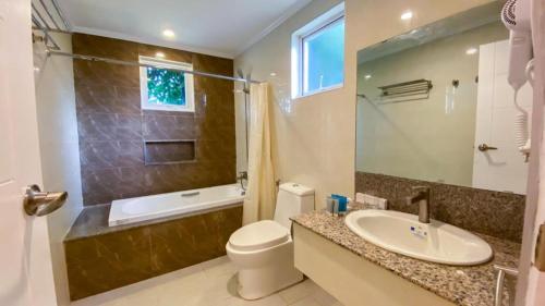 Koupelna v ubytování Primus Hotel and Resort