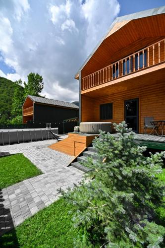 Ein Garten an der Unterkunft Abraham's Greenland
