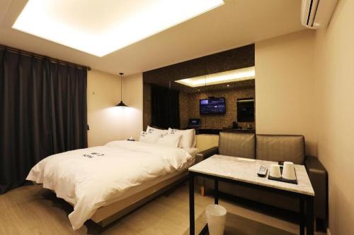 Yongin(Giheung) M7 Hotelにあるベッド