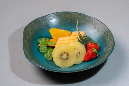 Makanan di atau berdekatan hotel
