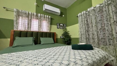Ein Bett oder Betten in einem Zimmer der Unterkunft Hide out villa